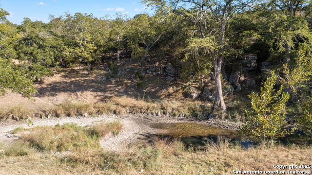 Listing photo id 24 for 270 Phillip Ranch Rd