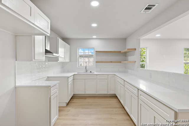 Image 11 of 35 For 114 E Mayfield