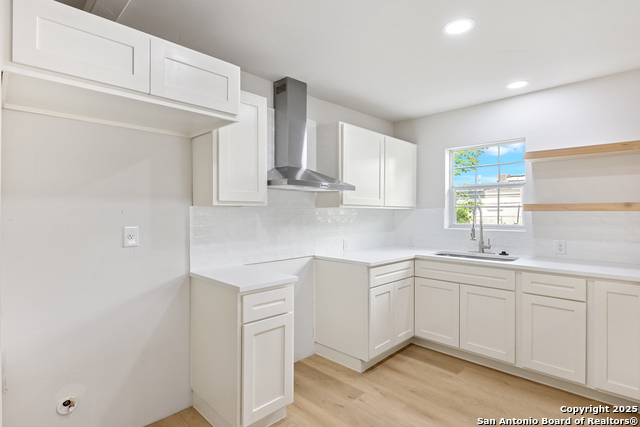 Image 12 of 35 For 114 E Mayfield
