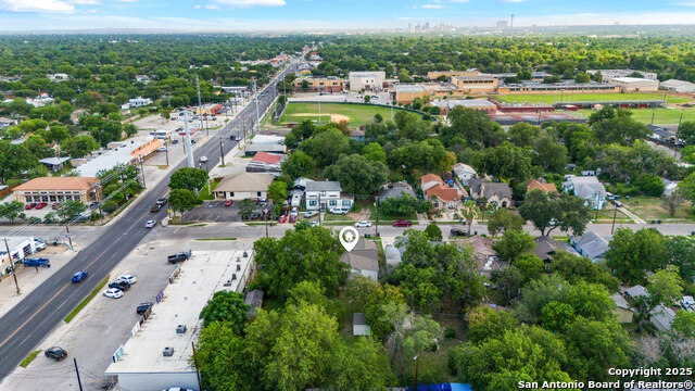 Image 33 of 35 For 114 E Mayfield