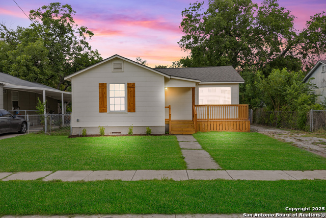 Image 5 of 35 For 114 E Mayfield