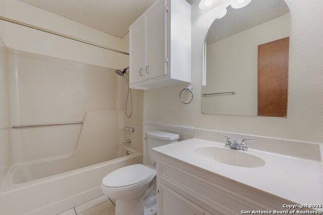 Image 11 of 15 For 2109 Holly Springs  A