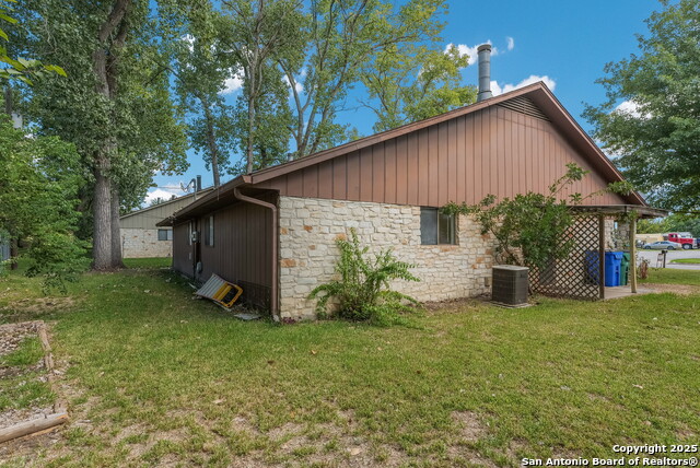 Image 15 of 15 For 2109 Holly Springs  A