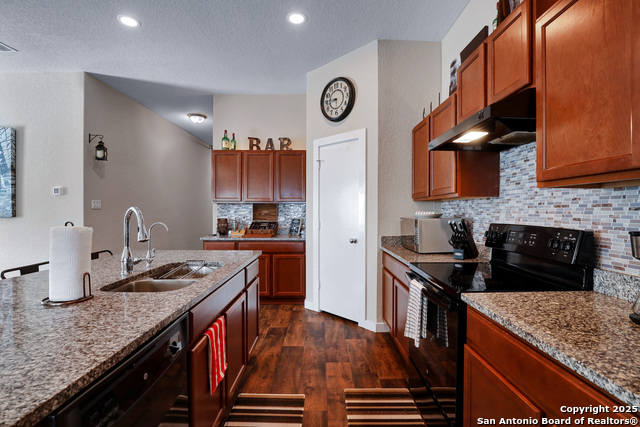 Image 16 of 36 For 5534 Coral Valley