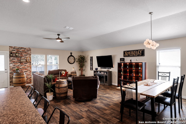 Image 5 of 36 For 5534 Coral Valley