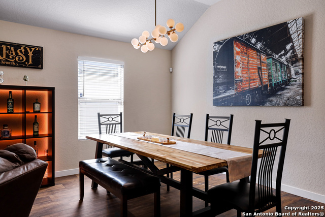 Image 7 of 36 For 5534 Coral Valley