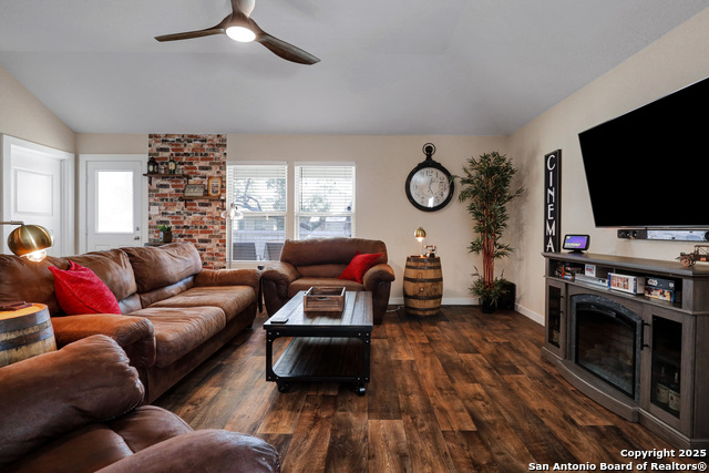 Image 9 of 36 For 5534 Coral Valley