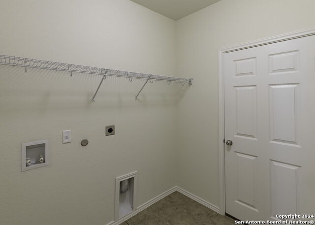 Image 13 of 24 For 468 Salz Way
