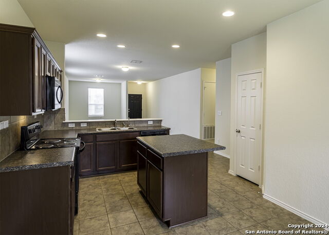 Image 4 of 24 For 468 Salz Way