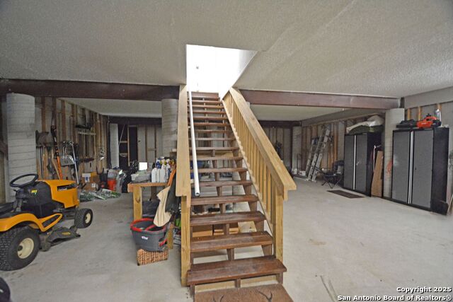Listing photo id 34 for 325 Fair