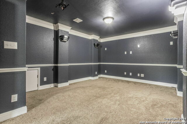 Listing photo id 27 for 7030 Plains Way