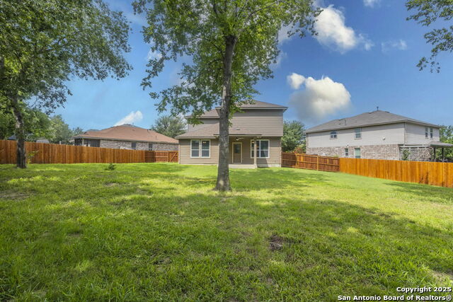 Listing photo id 1 for 7030 Plains Way