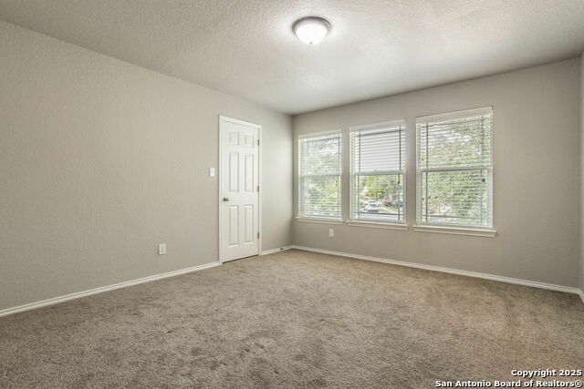 Listing photo id 30 for 7030 Plains Way