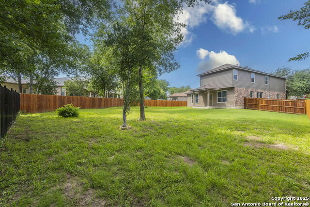 Listing photo id 2 for 7030 Plains Way
