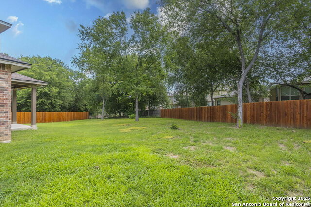 Listing photo id 5 for 7030 Plains Way