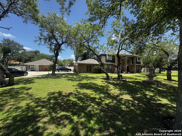 Image 3 of 18 For 6847 Pembroke Rd