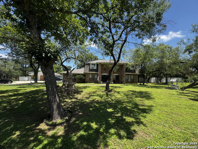 Image 4 of 18 For 6847 Pembroke Rd