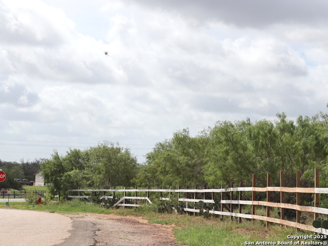 Listing photo id 1 for 111 County Road 2660