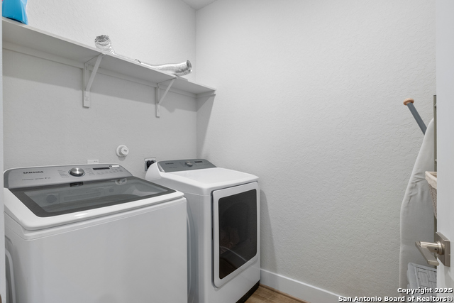 Image 18 of 32 For 8851 Oakland Rd Unit 10