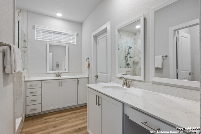Image 21 of 32 For 8851 Oakland Rd Unit 10
