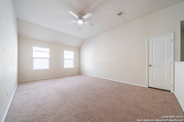 Listing photo id 17 for 10736 Gemsbuck Lodge