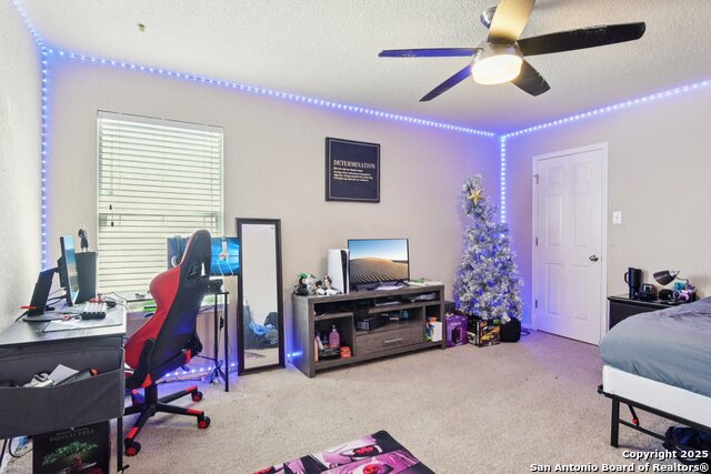 Listing photo id 13 for 21734 Seminole Oaks