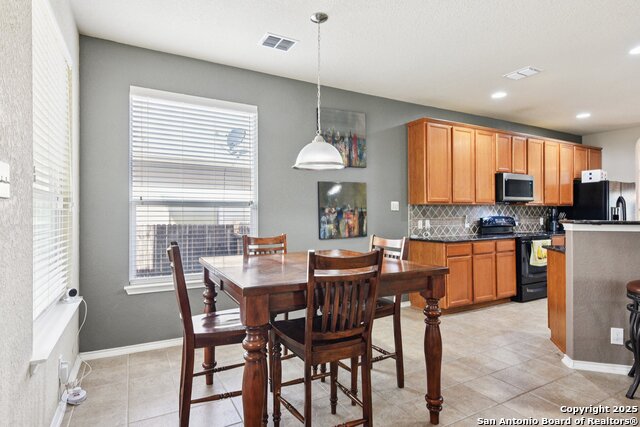 Listing photo id 6 for 21734 Seminole Oaks