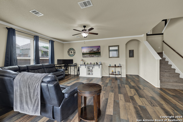 Listing photo id 8 for 2330 Broken Wheel Ln