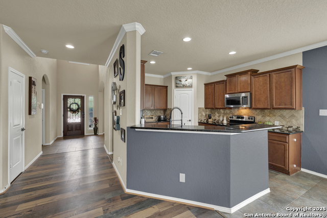 Listing photo id 12 for 2330 Broken Wheel Ln