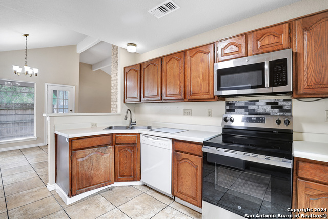 Image 13 of 26 For 9503 Elm Gln