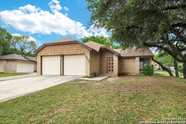 Image 2 of 26 For 9503 Elm Gln