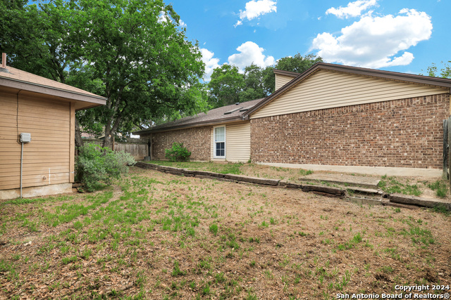 Image 24 of 26 For 9503 Elm Gln