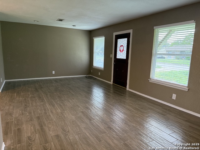 Image 10 of 28 For 6722 Spring Hollow