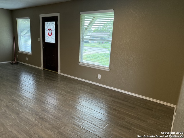Image 12 of 28 For 6722 Spring Hollow