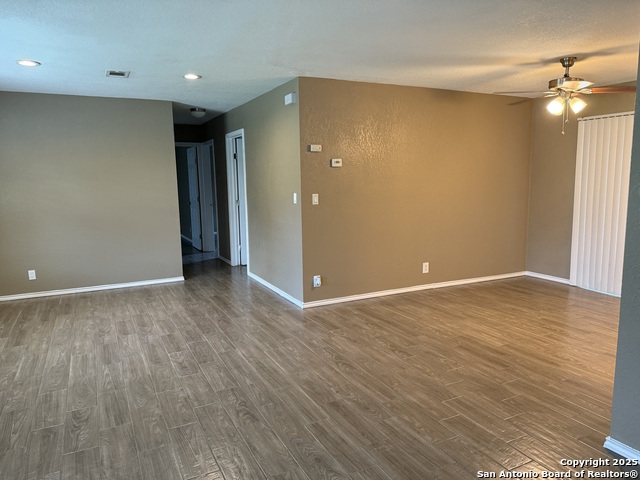 Image 3 of 28 For 6722 Spring Hollow