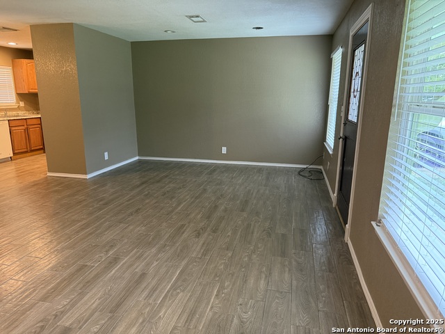 Image 4 of 28 For 6722 Spring Hollow
