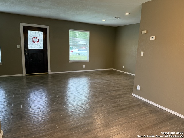 Image 9 of 28 For 6722 Spring Hollow