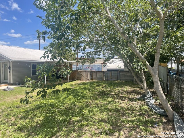 Image 8 of 30 For 103 3rd Street S