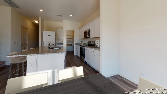 Image 3 of 19 For 10168 Peppercorn Place