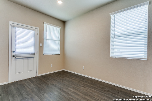 Image 13 of 28 For 5042 Sandstone Way