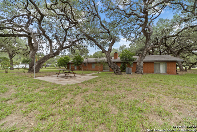 Image 7 of 30 For 2 Oak Valley