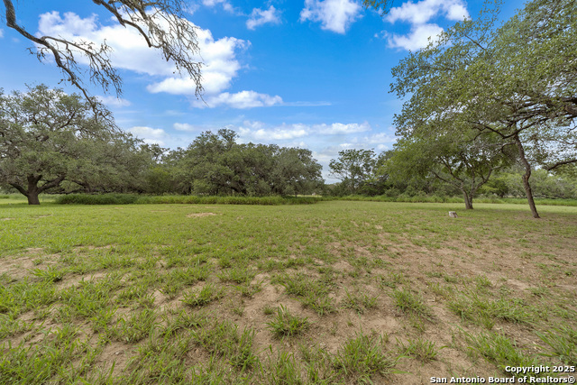 Image 9 of 30 For 2 Oak Valley