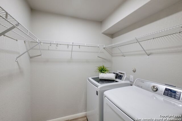 Image 20 of 29 For 2239 Hawk Dr.