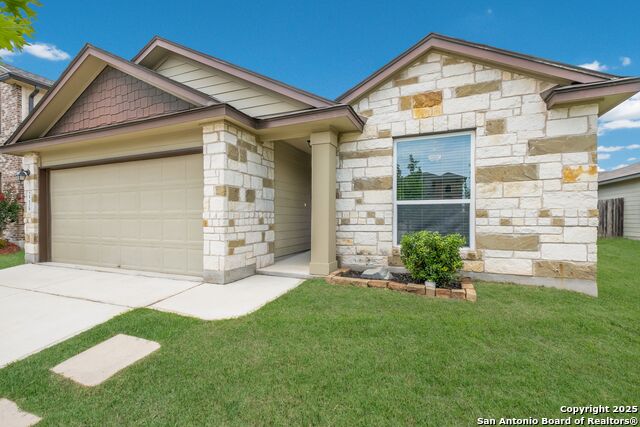 Image 3 of 29 For 2239 Hawk Dr.