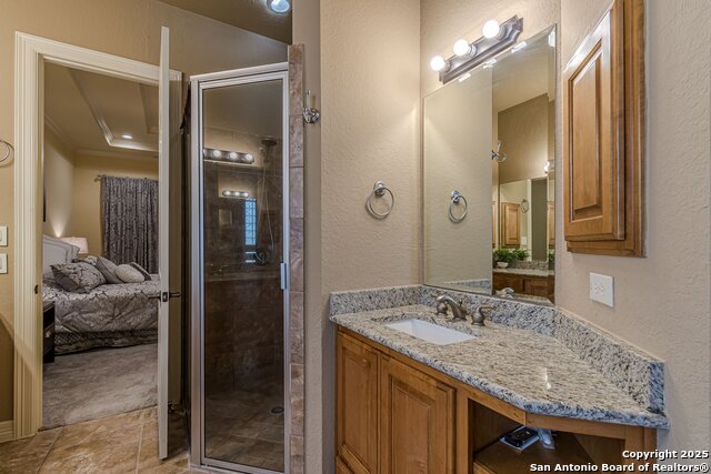 Image 17 of 29 For 16006 Huebner Bluff N
