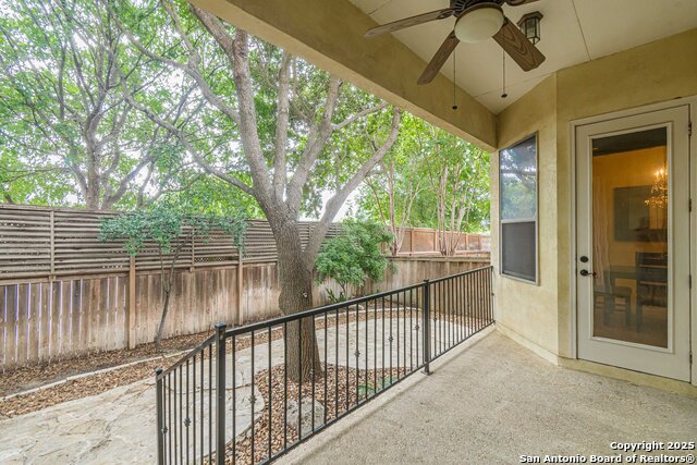 Image 24 of 29 For 16006 Huebner Bluff N