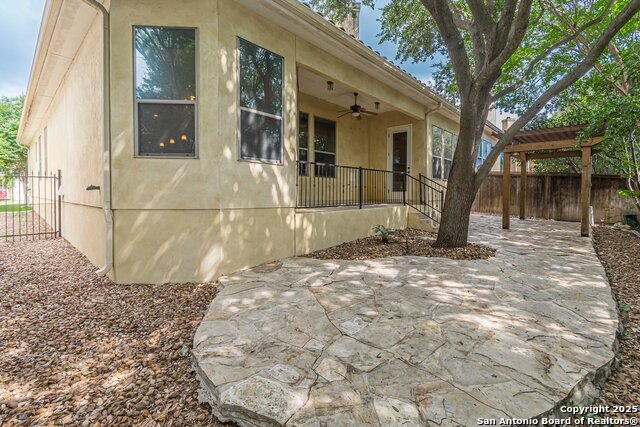 Image 28 of 29 For 16006 Huebner Bluff N