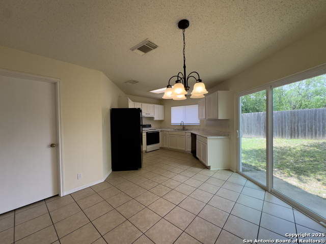 Image 11 of 34 For 5327 Kenton Crest