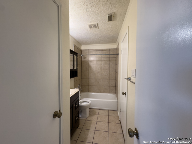 Image 17 of 34 For 5327 Kenton Crest