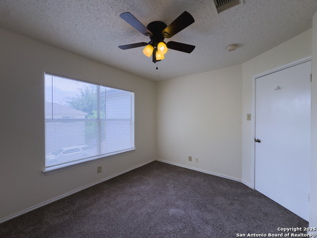 Image 26 of 34 For 5327 Kenton Crest